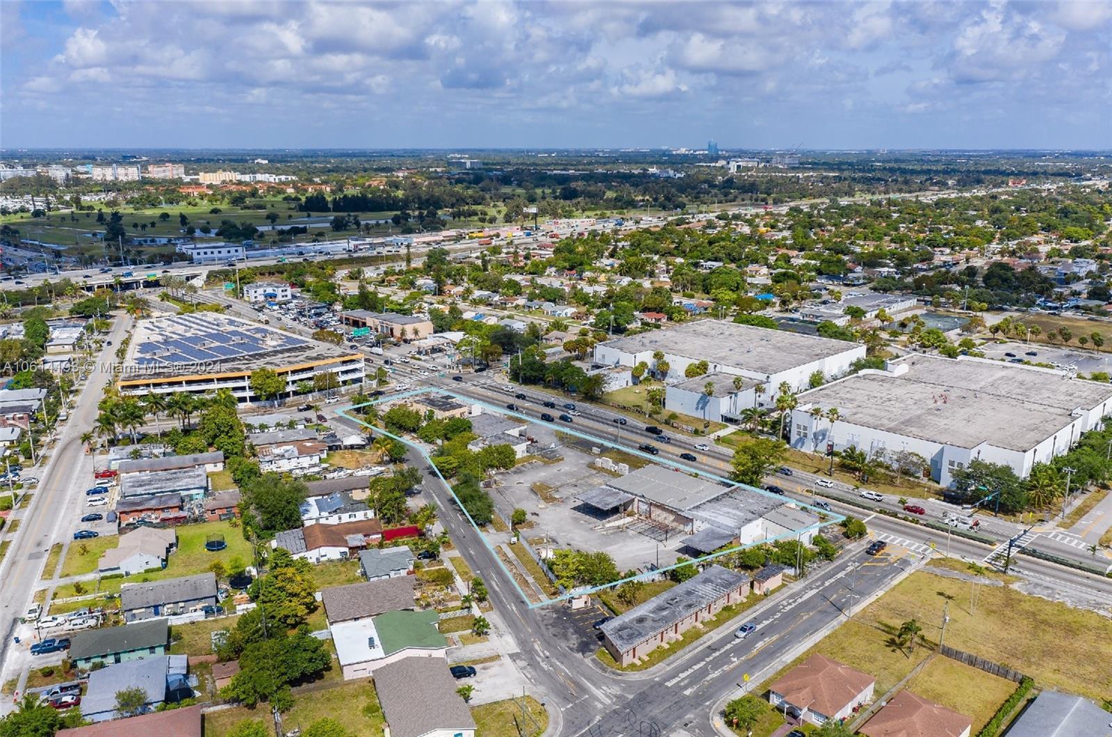 990 W Pembroke Rd, Hallandale Beach FL 33009 photo 3