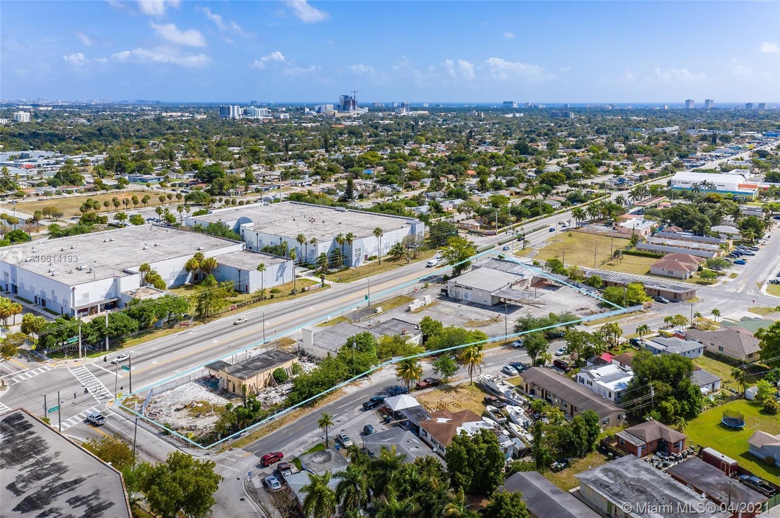 990 W Pembroke Rd, Hallandale Beach FL 33009 photo 4