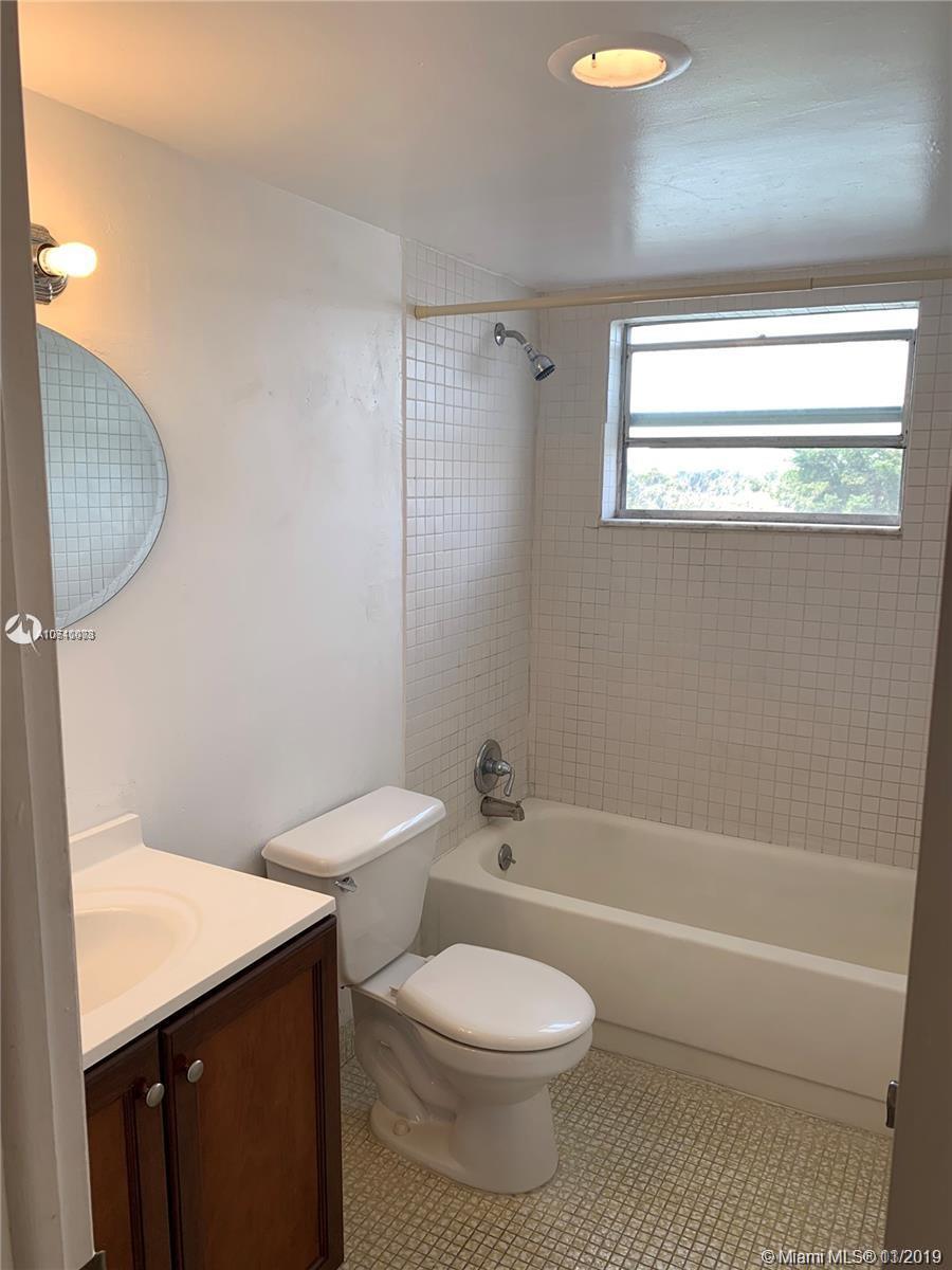 1230 NE 139th St # 405, North Miami FL 33161 photo 3