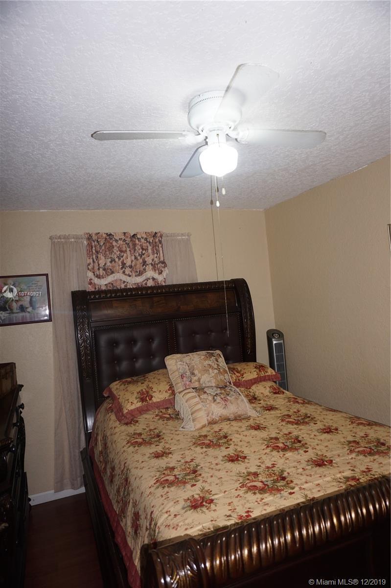 515 Colonial Road, West Palm Beach FL 33405 photo 3