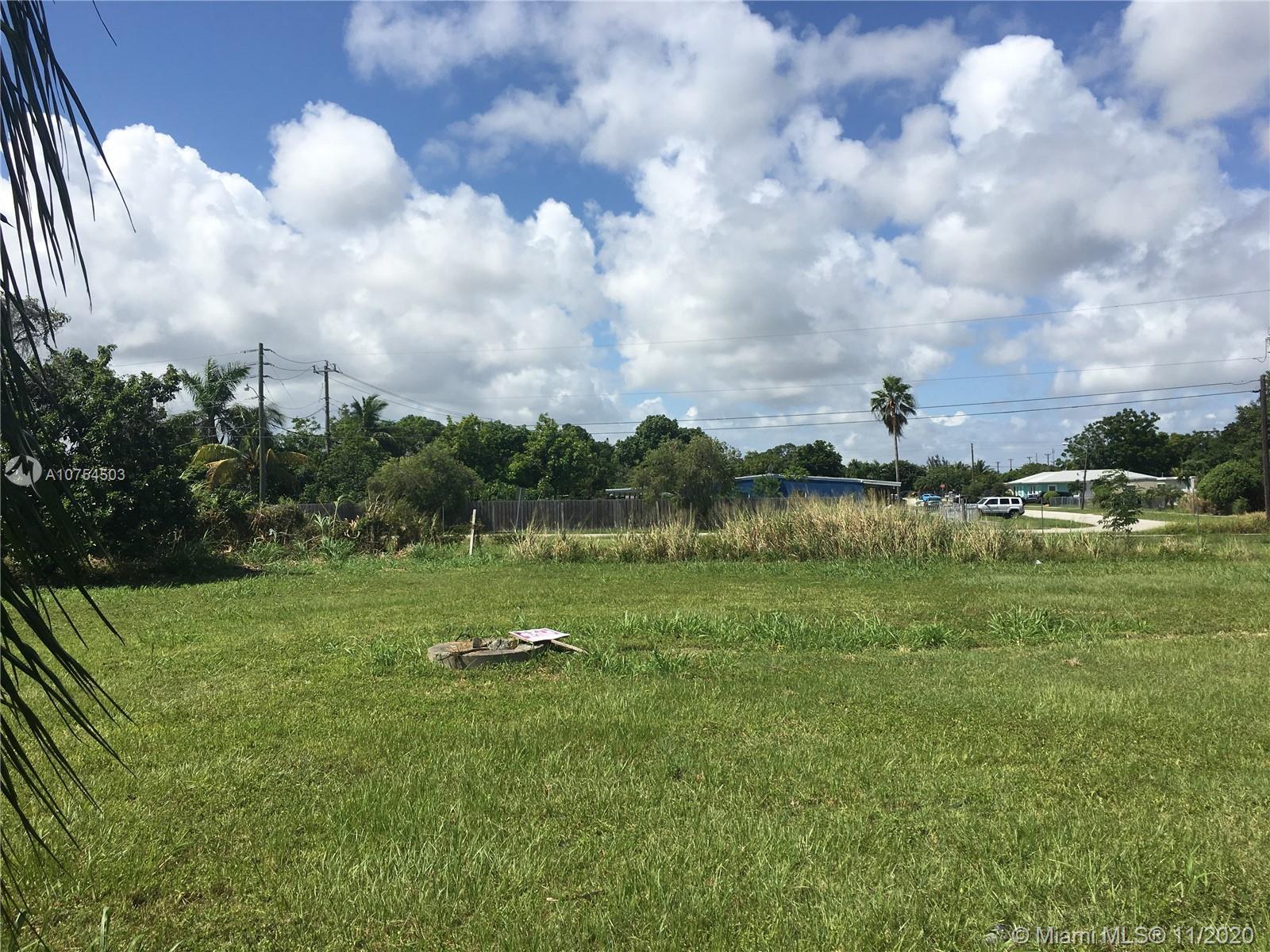 18322 SW 102nd pl, Miami FL 33157