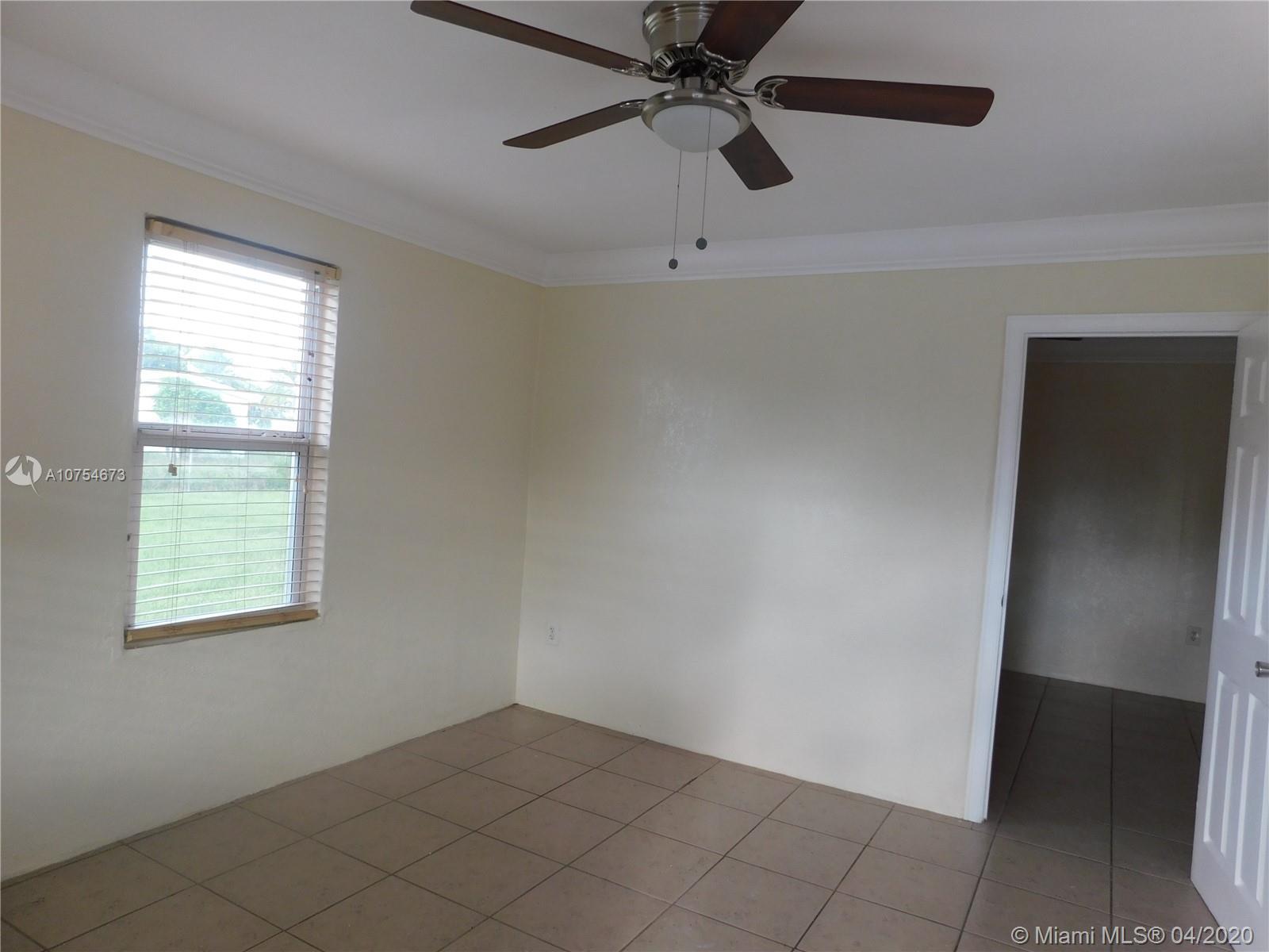 429 SW 6th Ter, Homestead FL 33030 photo 4