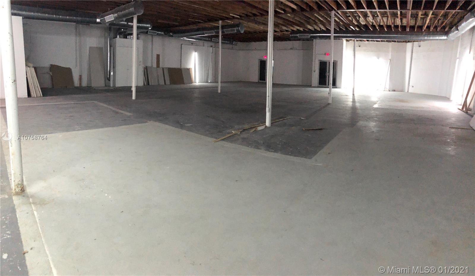 702 NW 5th Ave, Miami FL 33136 photo 2