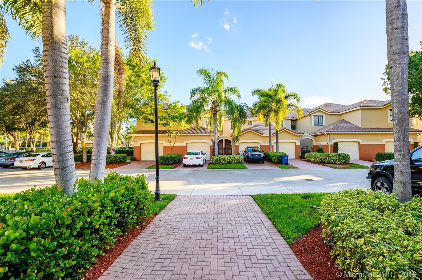3875 Tree Top Dr, Weston FL 33332 photo 5