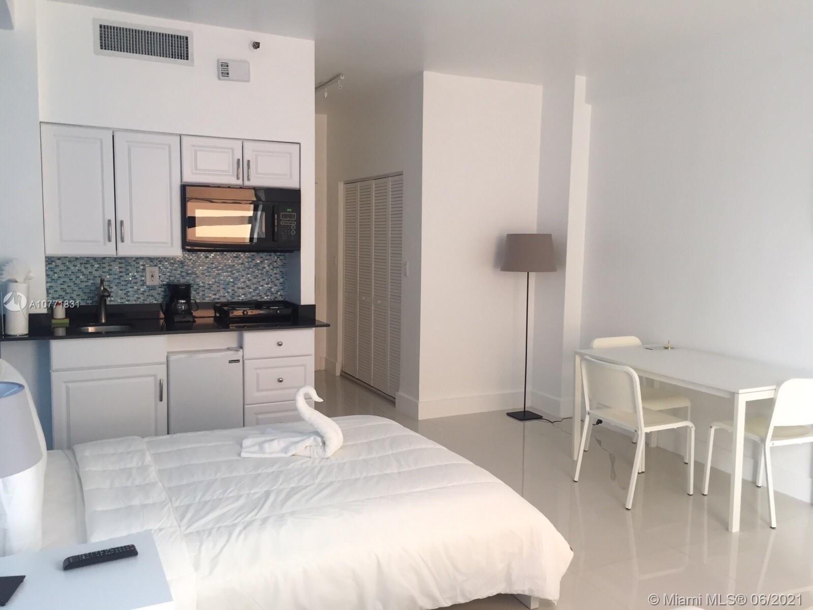 Hollywood, FL 33019 photo 4