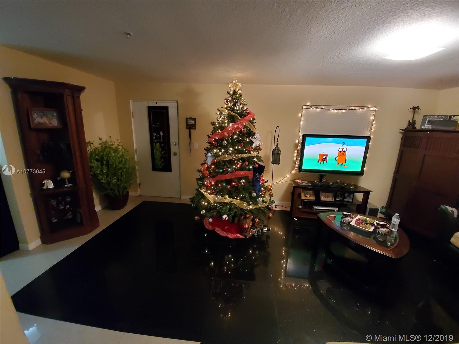 1453 SW 3rd St # 204, Miami FL 33135 photo 3