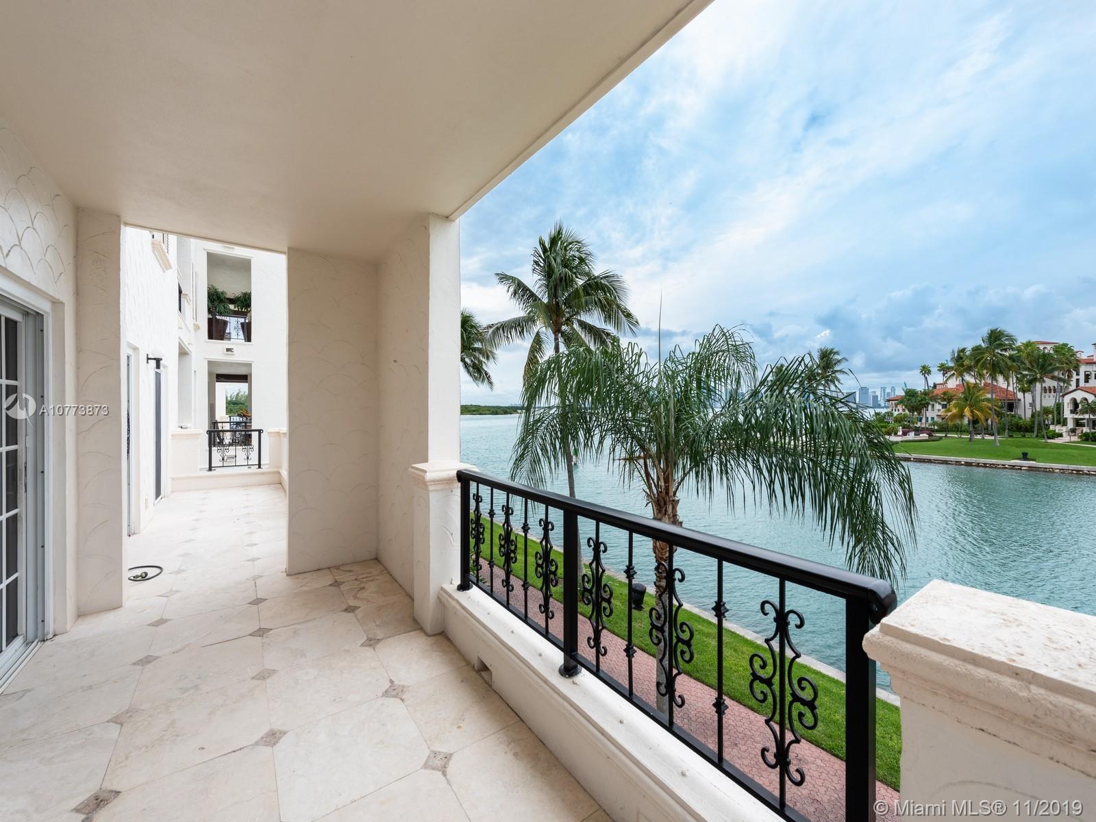 2428 Fisher Island Dr # 5208, Fisher Island FL 33109 photo 2