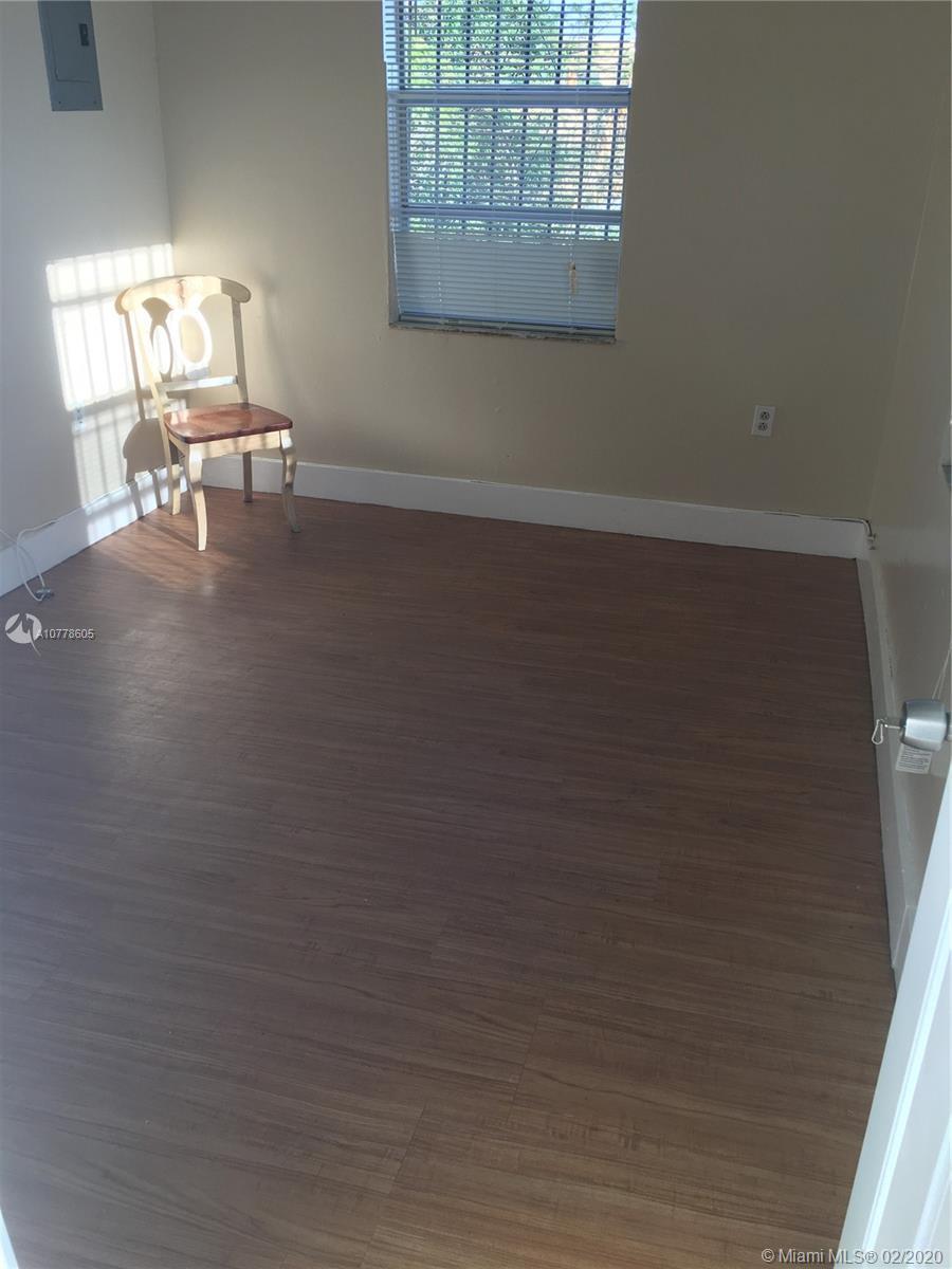 42 SE 1st Rd # 3, Homestead FL 33030 photo 2