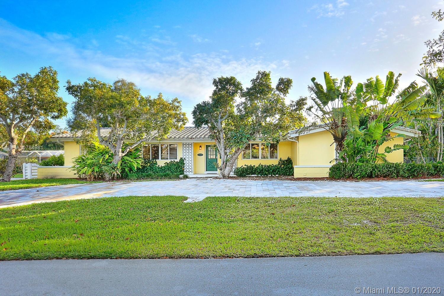 8120 SW 151st St, Palmetto Bay FL 33158 photo 2