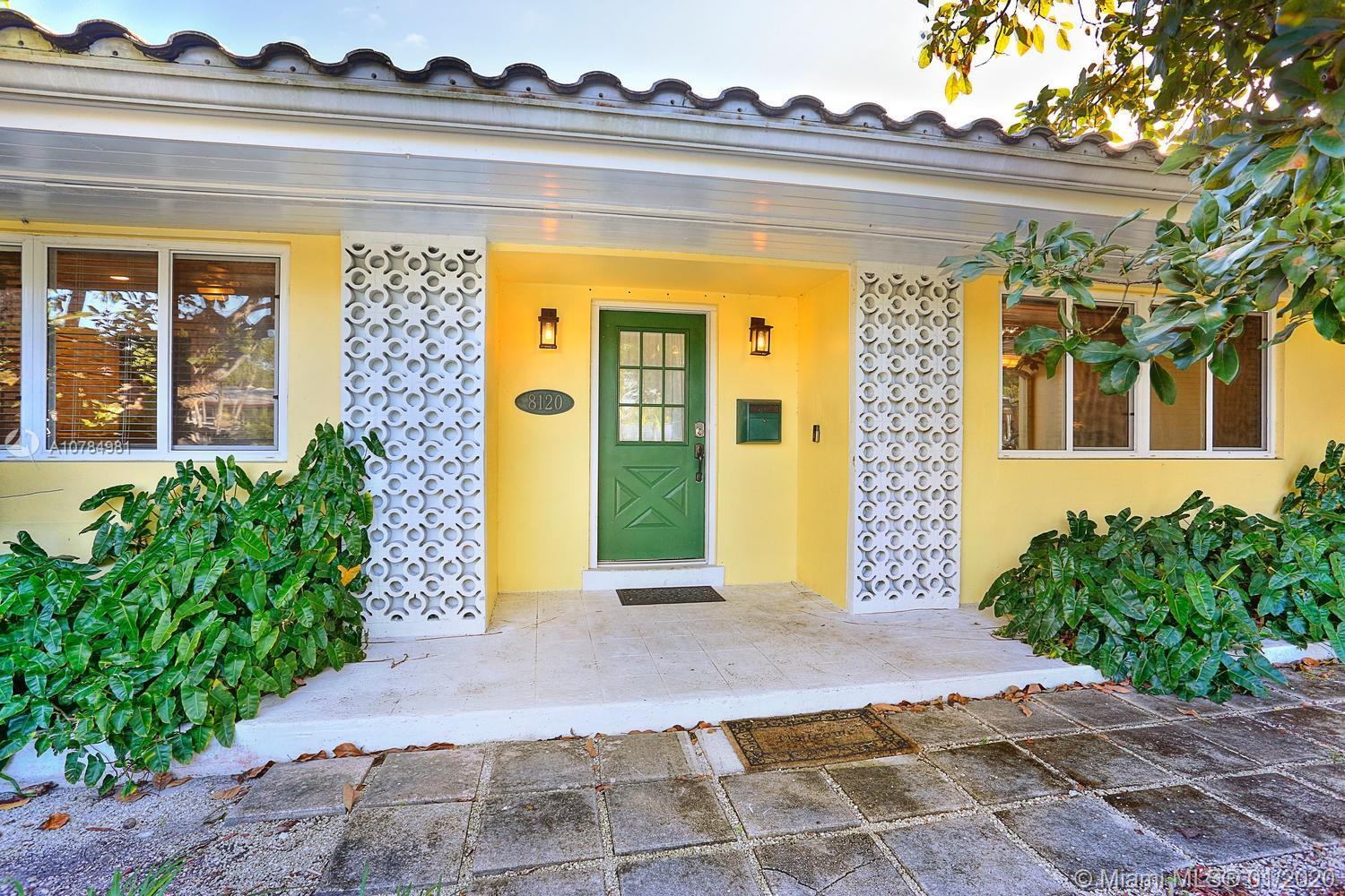 8120 SW 151st St, Palmetto Bay FL 33158 photo 3