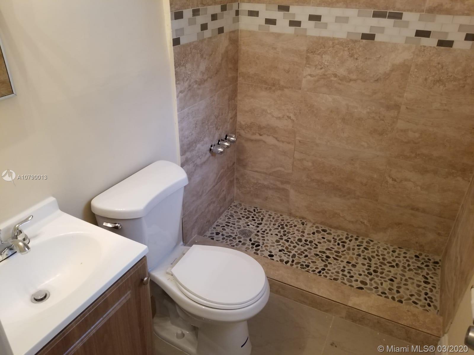 172 NW 12th St # 2, Miami FL 33136 photo 5