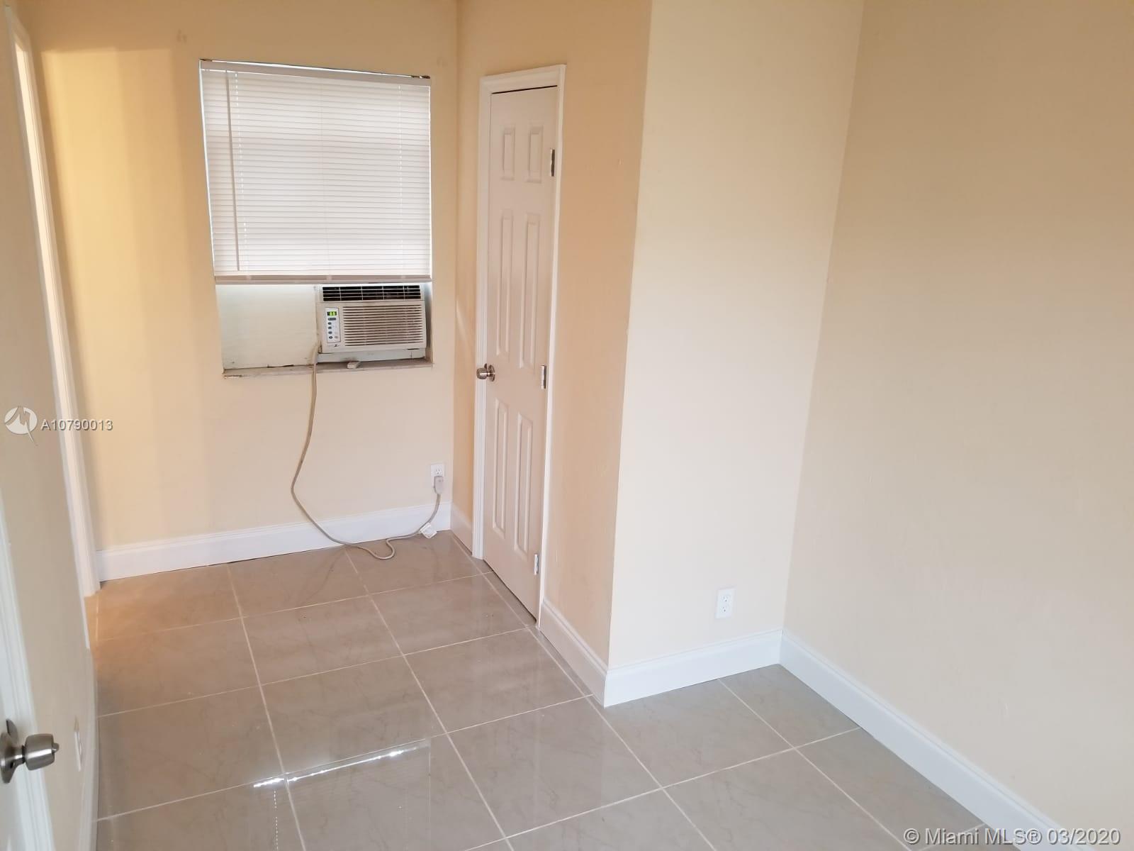 172 NW 12th St # 2, Miami FL 33136 photo 4