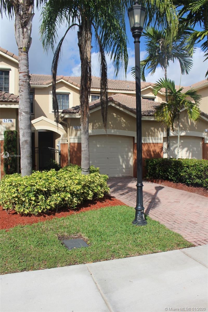 4217 Vineyard Cir, Weston FL 33332 photo 2