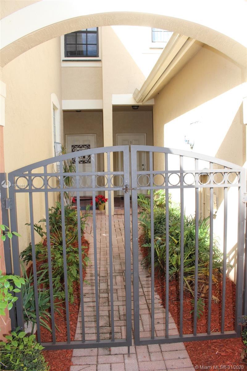4217 Vineyard Cir, Weston FL 33332 photo 3