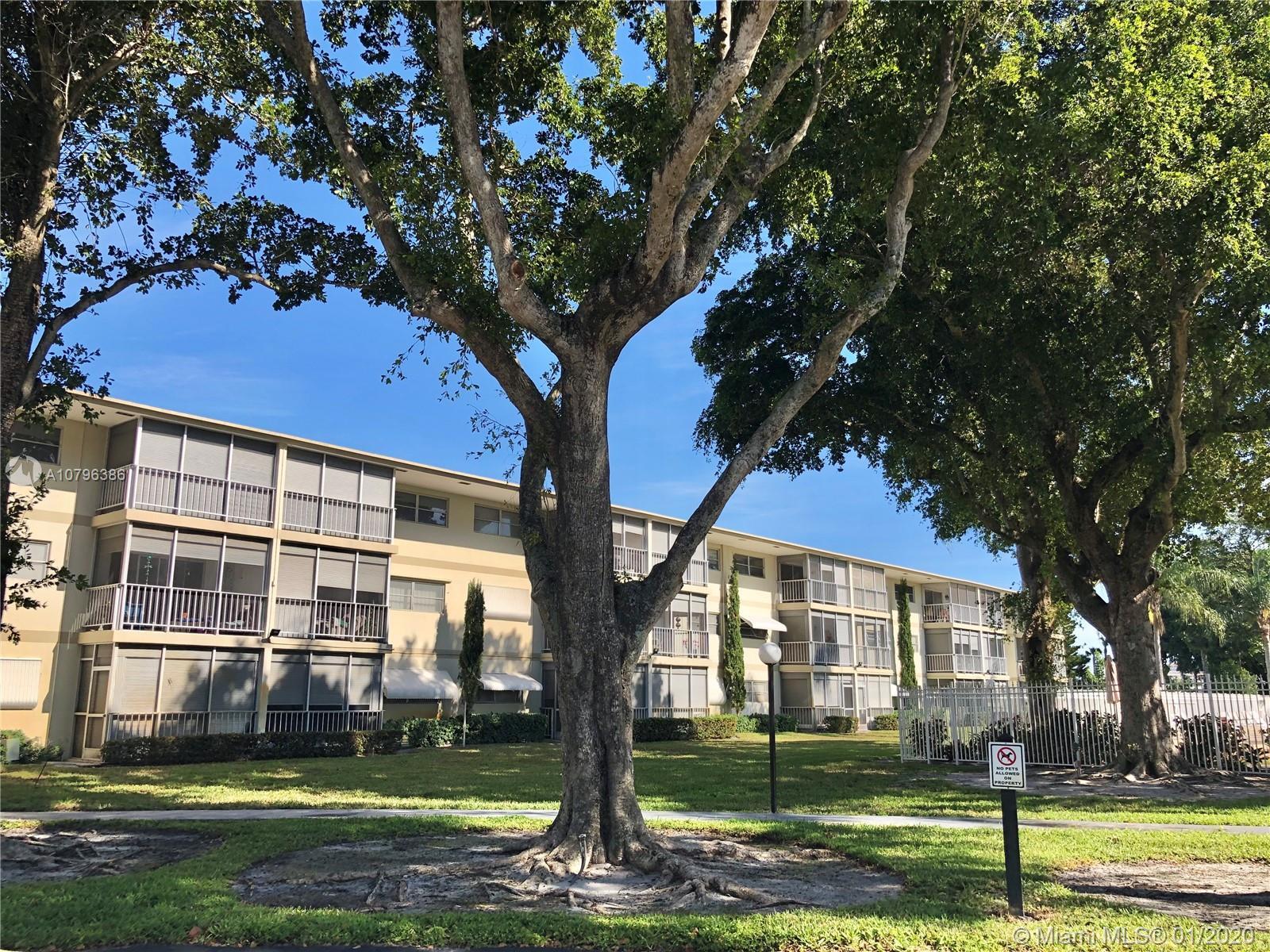 1101 Hillcrest Ct # 110, Hollywood FL 33021