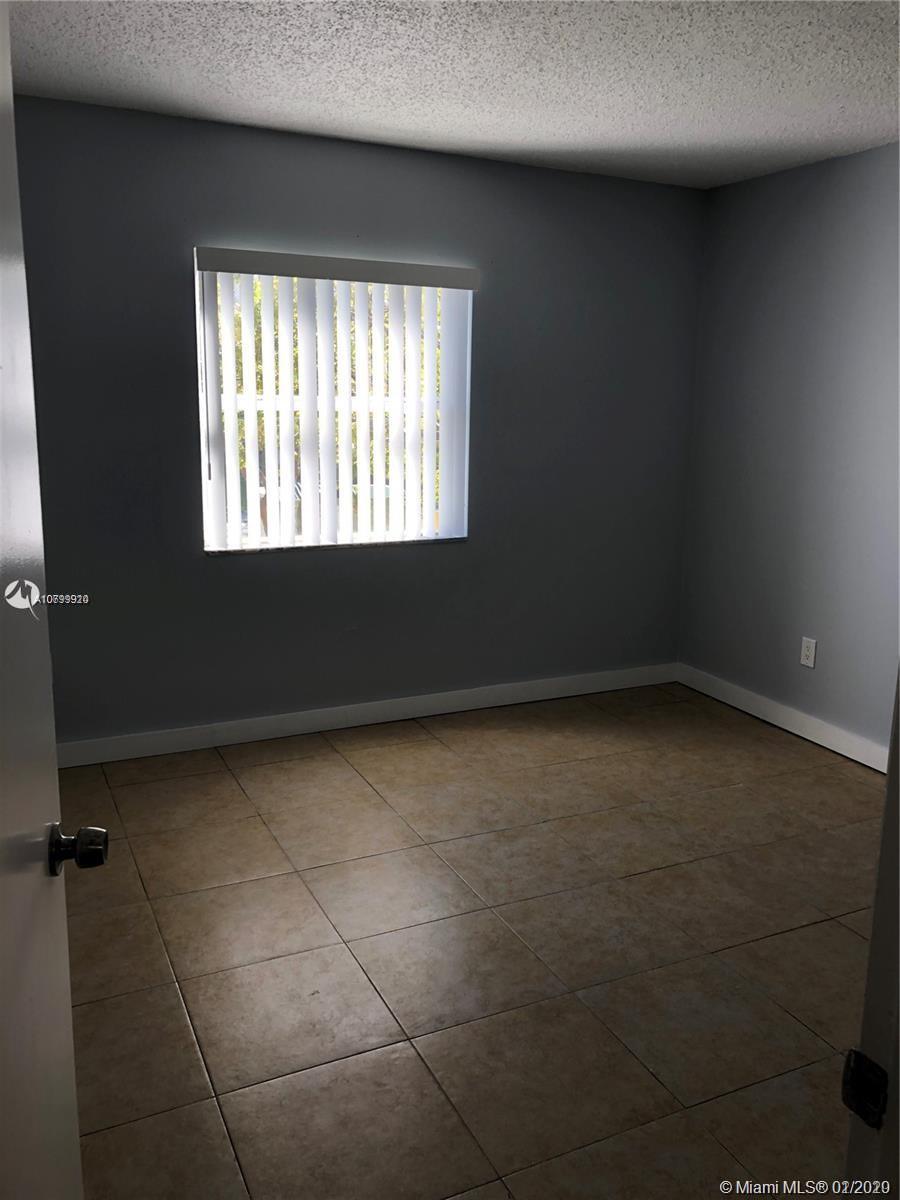 8260 SW 210 # 113, Cutler Bay FL 33189 photo 5