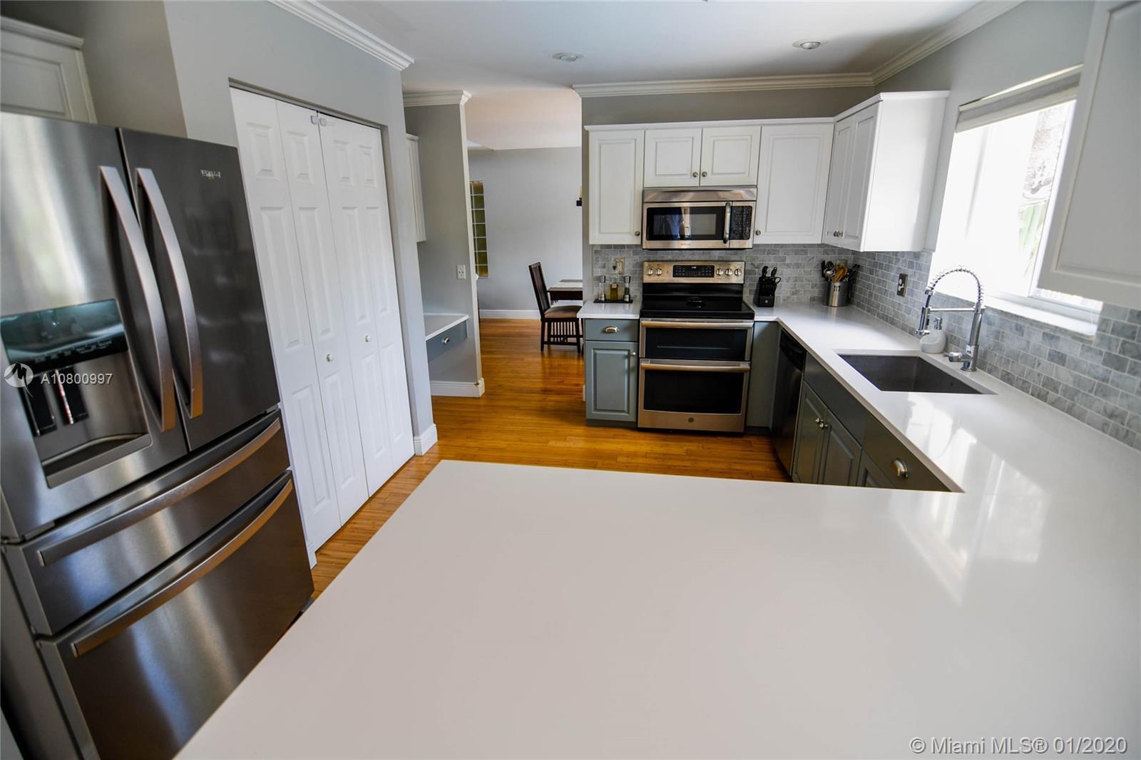 1708 SW 108th Way, Davie FL 33324 photo 4