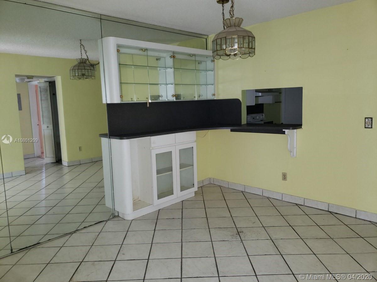 680 Miller Dr # W404, Miami Springs FL 33166 photo 4