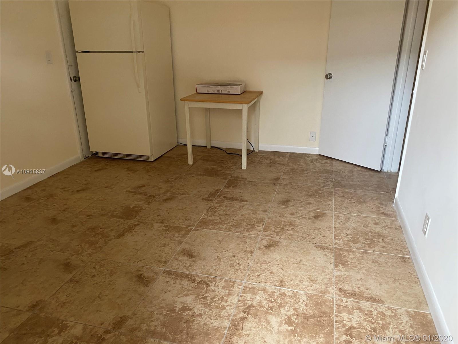 22 SW 5th St # A, Hallandale Beach FL 33009 photo 2