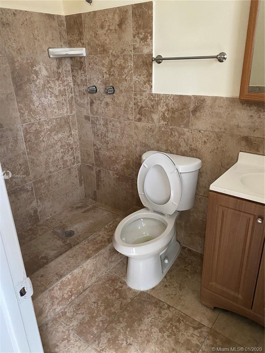 22 SW 5th St # A, Hallandale Beach FL 33009 photo 3