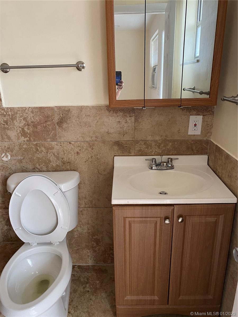 22 SW 5th St # A, Hallandale Beach FL 33009 photo 4