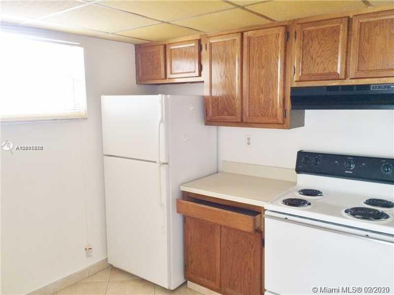 8735 Ramblewood Dr # 412, Coral Springs FL 33071 photo 2
