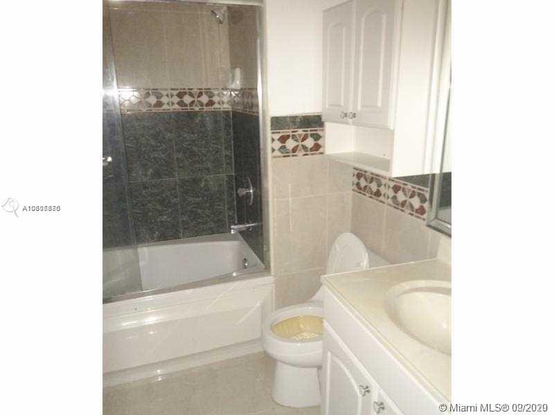 8735 Ramblewood Dr # 412, Coral Springs FL 33071 photo 4