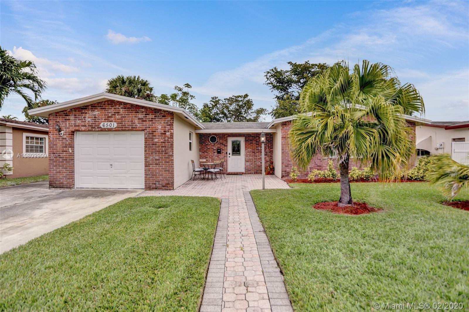 6501 SW 10th St, North Lauderdale FL 33068