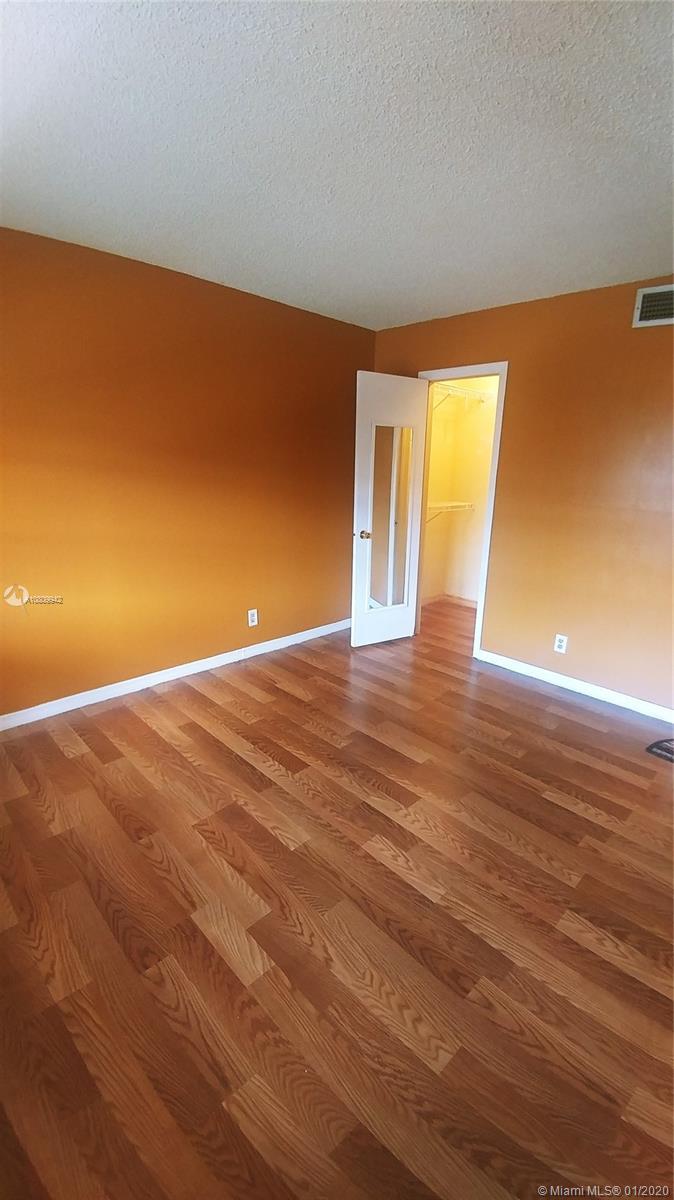 Lauderdale Lakes, FL 33313