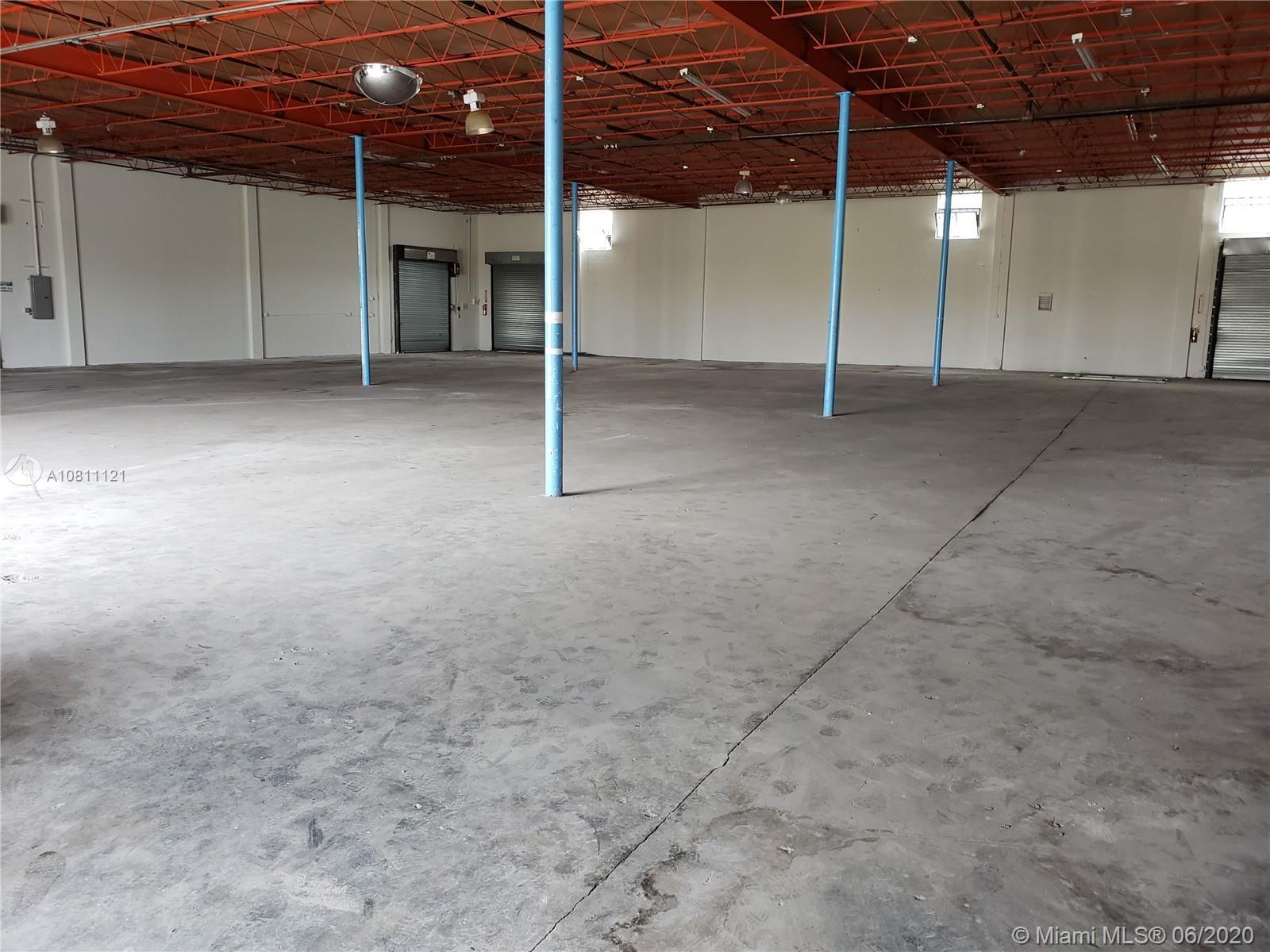 2909 NW 34th St, Miami FL 33142 photo 4