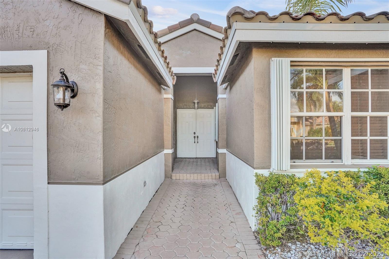 622 SW 200th Ter, Pembroke Pines FL 33029 photo 4