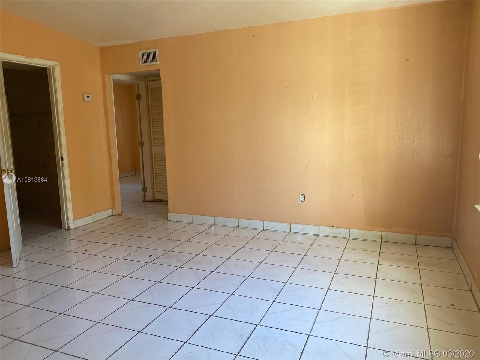 13745 NW 4th Pl, North Miami FL 33168 photo 2
