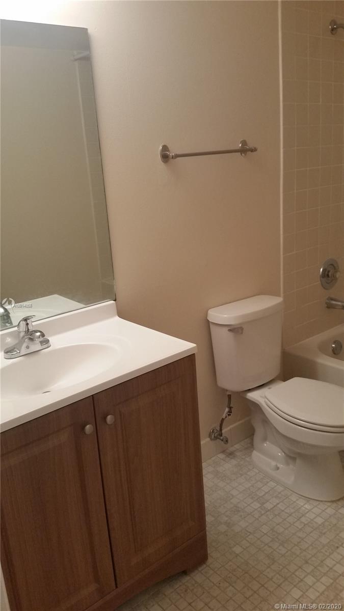 21133 SW 85th Ave # 302, Cutler Bay FL 33189 photo 2