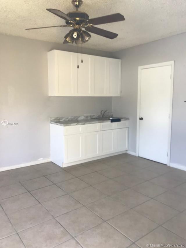 3621 NW 6th St, Miami FL 33125