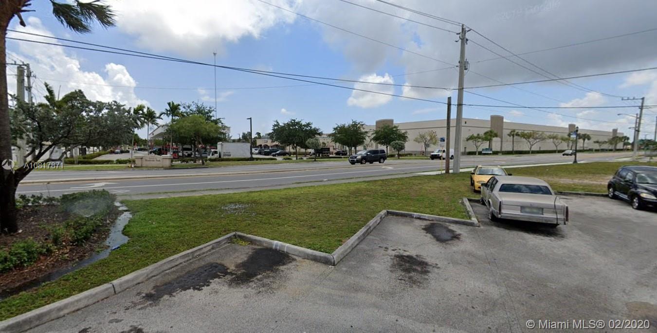 W PEMBROKE ROAD, West Park FL 33023 photo 2