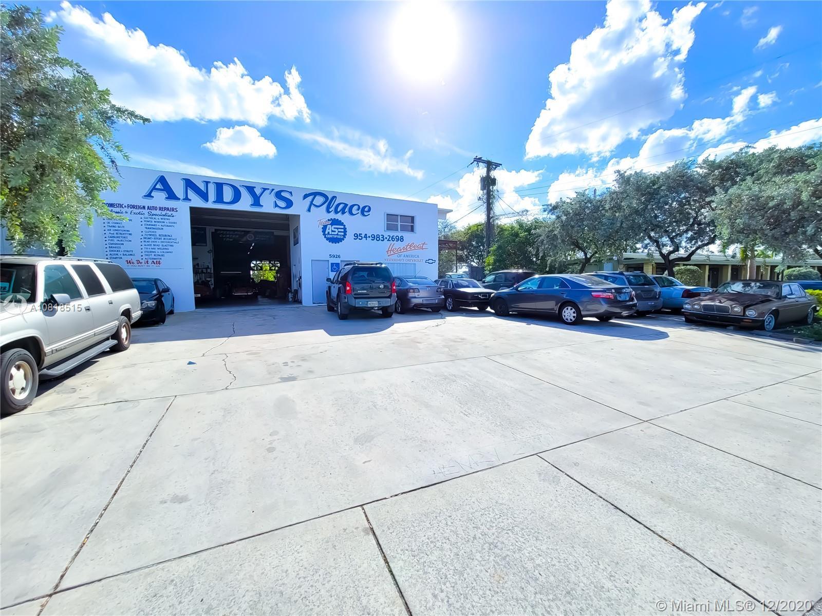 5926 SW 25th St, West Park FL 33023 photo 2