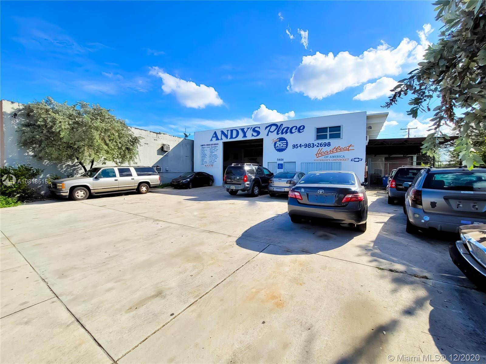 5926 SW 25th St, West Park FL 33023