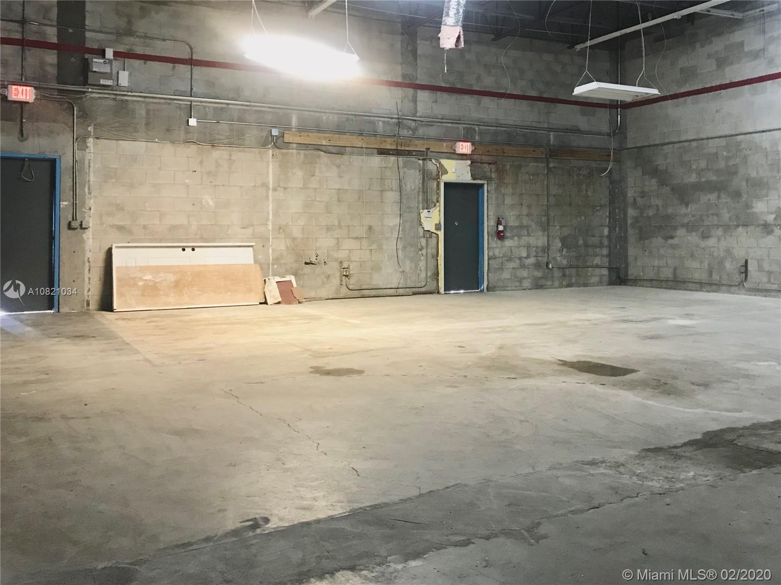 1020 NW 1st Ct, Hallandale Beach FL 33009