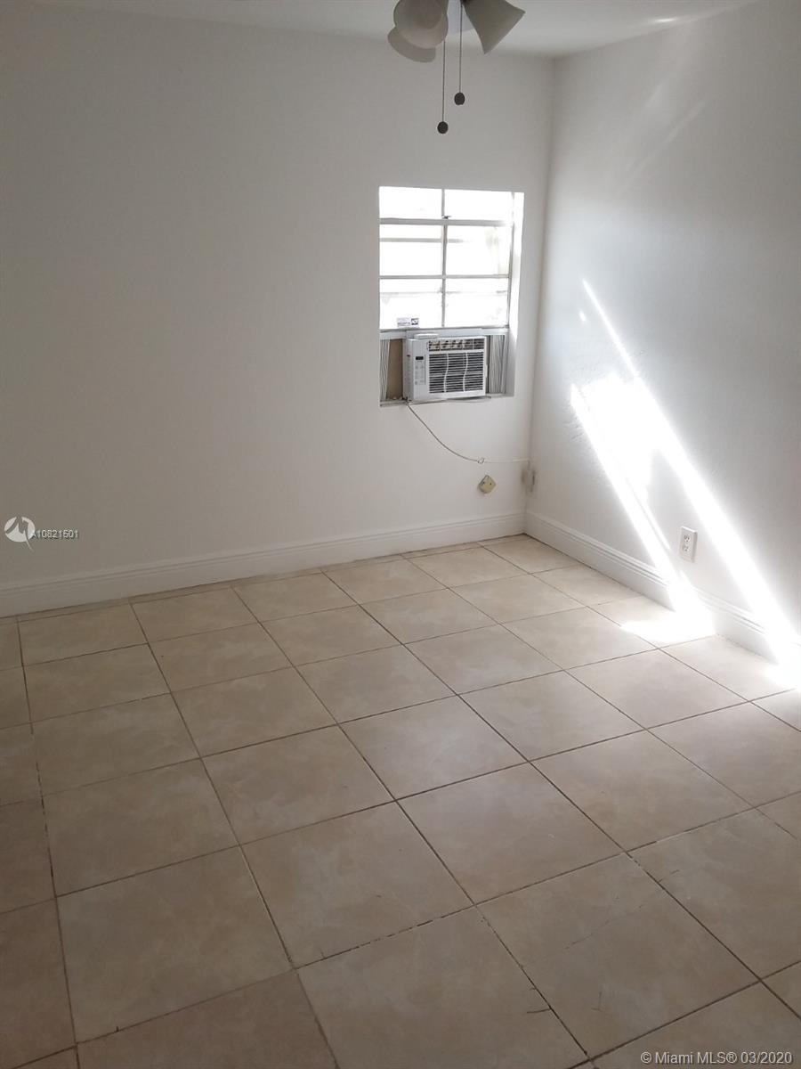 12800 SW 12th St # 1, Miami FL 33184