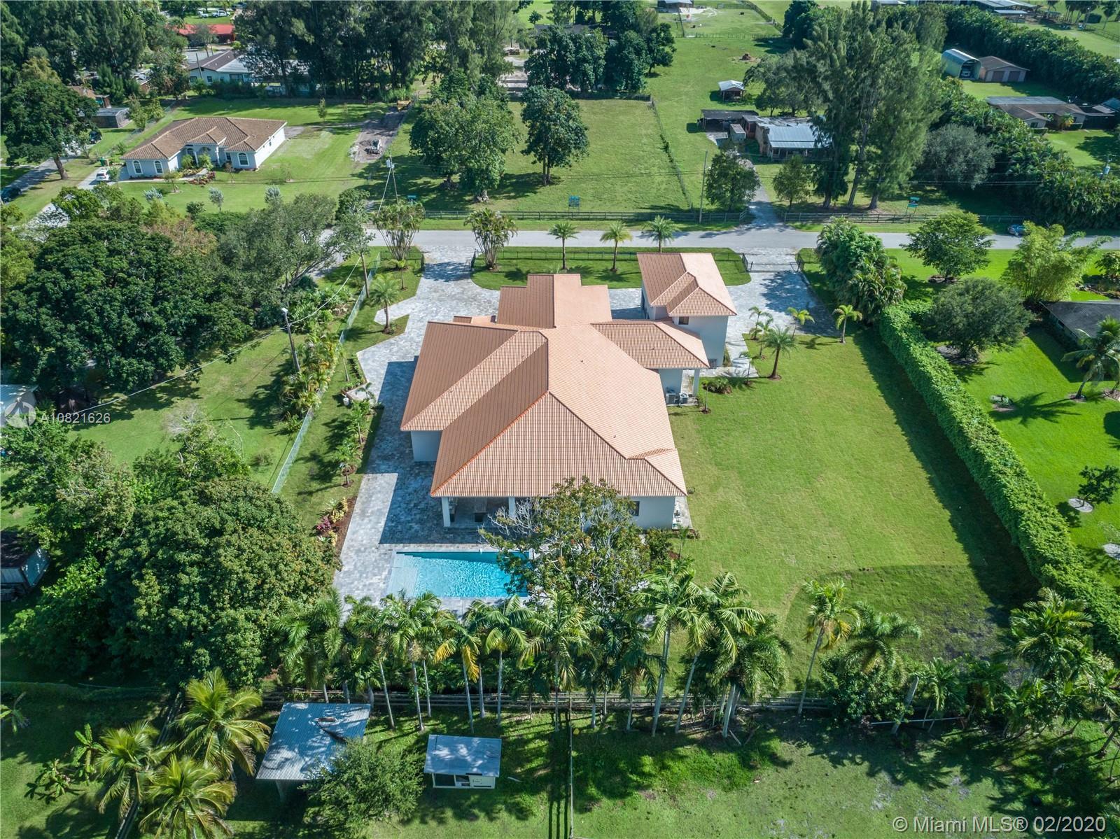 1851 SW 115th Ave, Davie FL 33325 photo 2