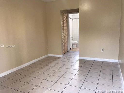 352 NW 11th St # 5, Miami FL 33136 photo 3