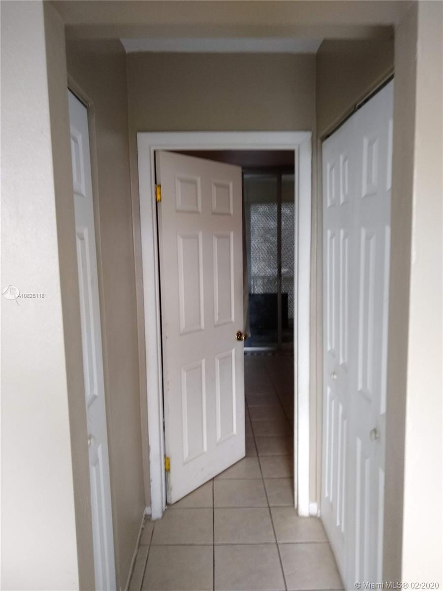 1515 NE 125th Ter # 404, North Miami FL 33161 photo 2