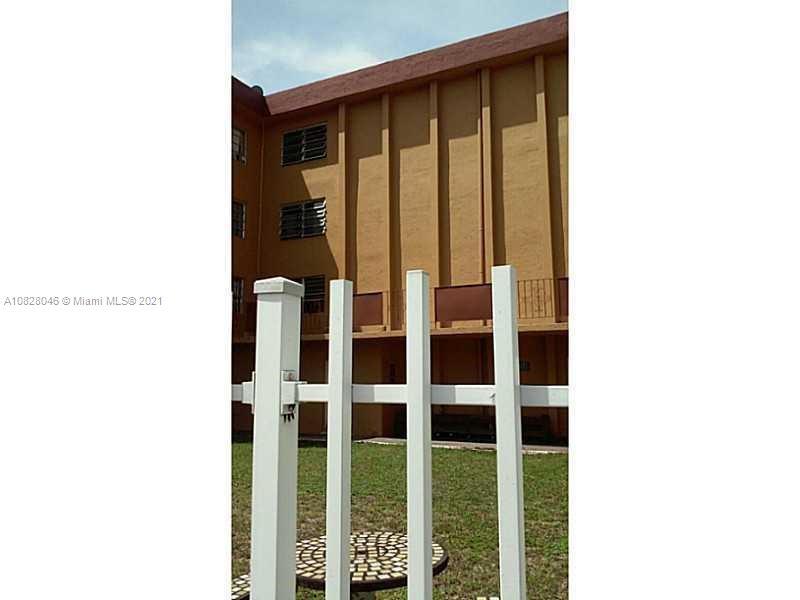 13480 NE 6th Ave # 108, North Miami FL 33161 photo 4
