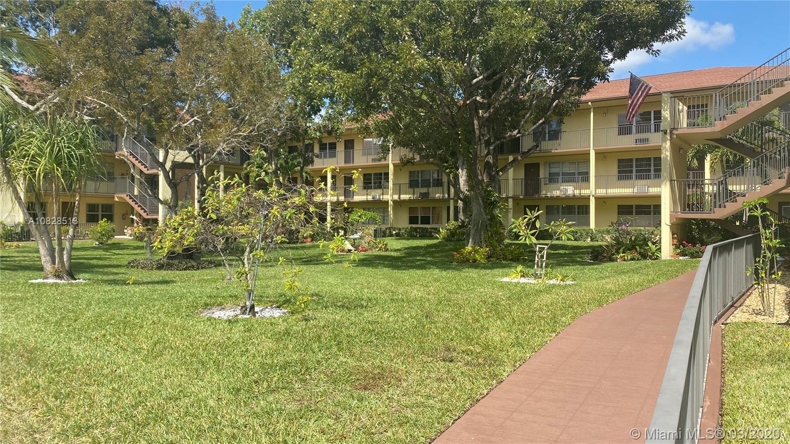 13455 SW 3rd St, Pembroke Pines FL 33027 photo 2
