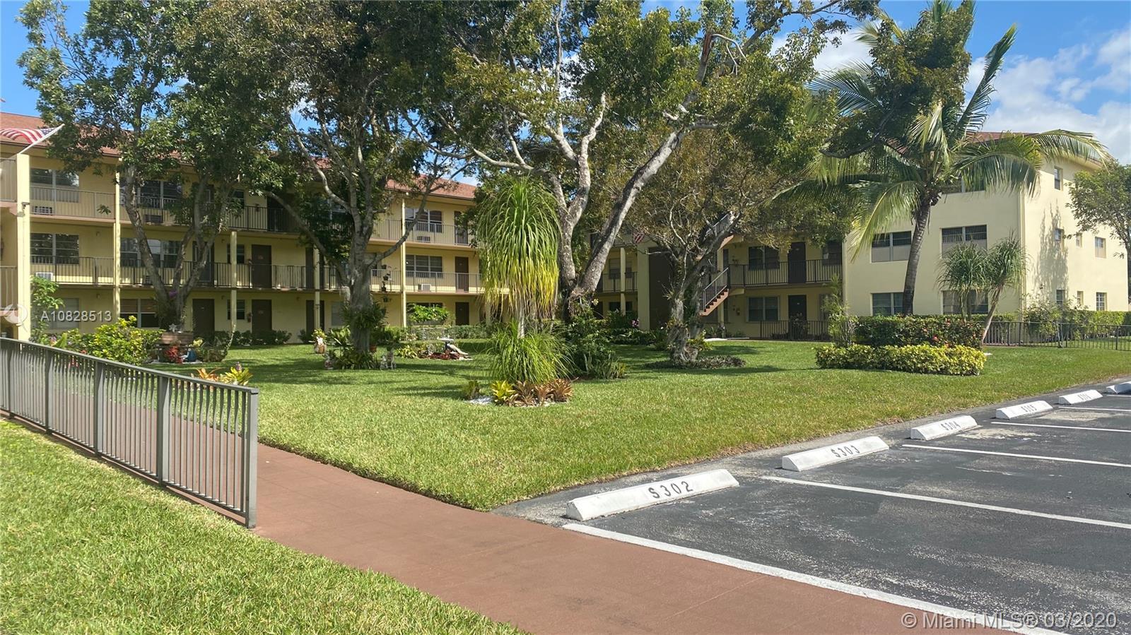 13455 SW 3rd St, Pembroke Pines FL 33027