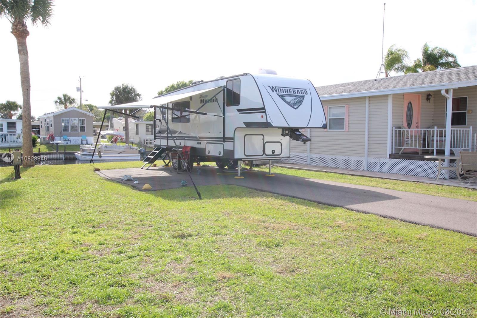 1213 Linda Road, #47, Other City - In The State Of Florida FL 34974 photo 2