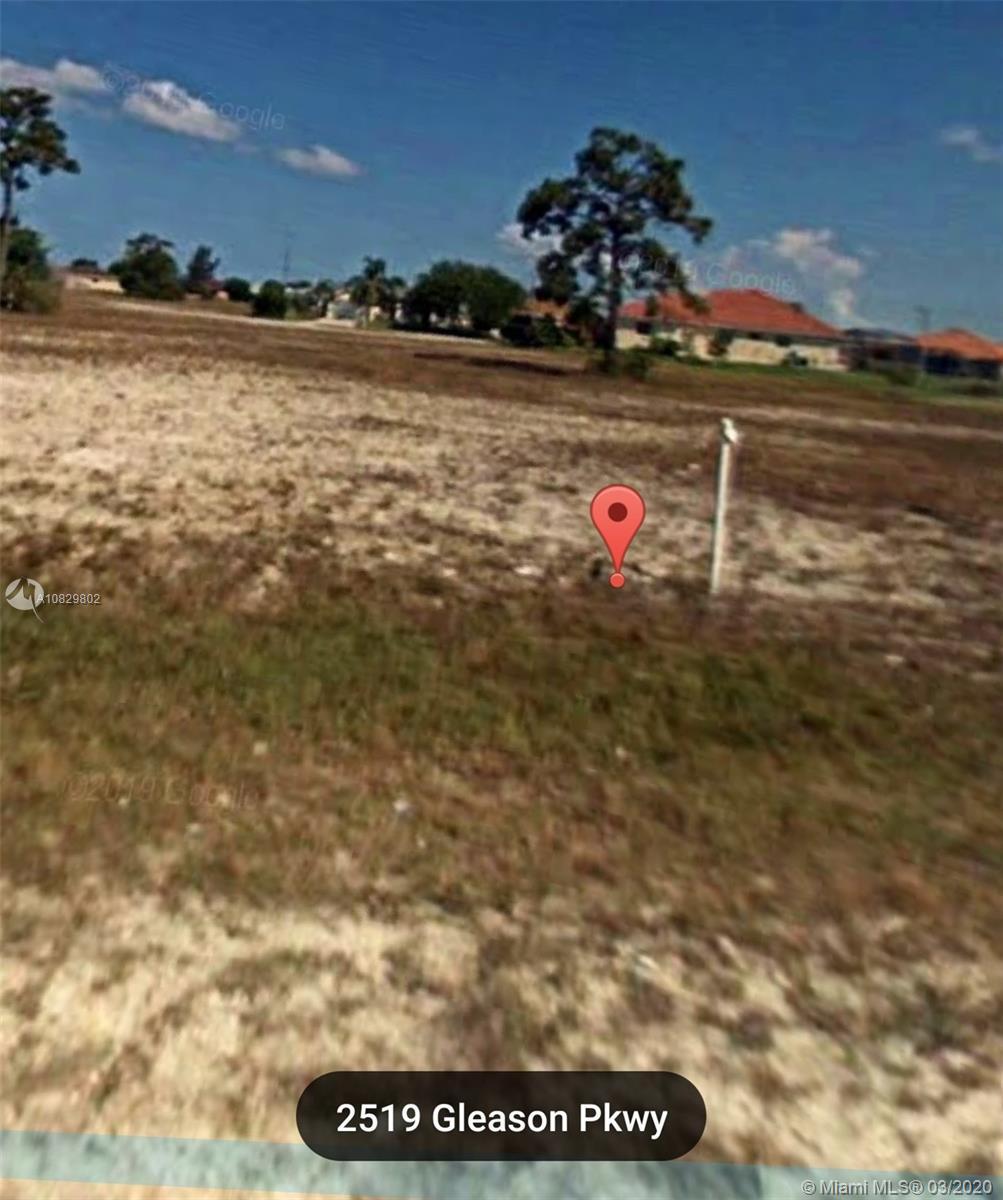 2519 Gleason Pkwy, Cape Coral FL 33914 photo 2