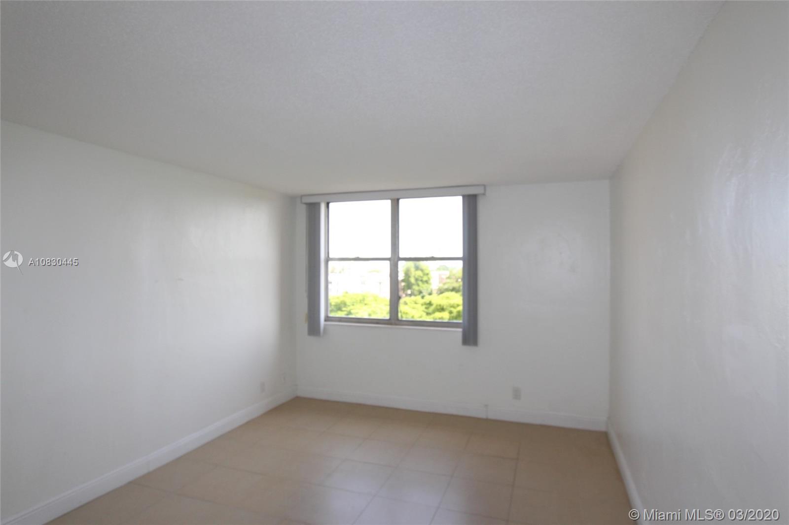 Miami, FL 33156 photo 2