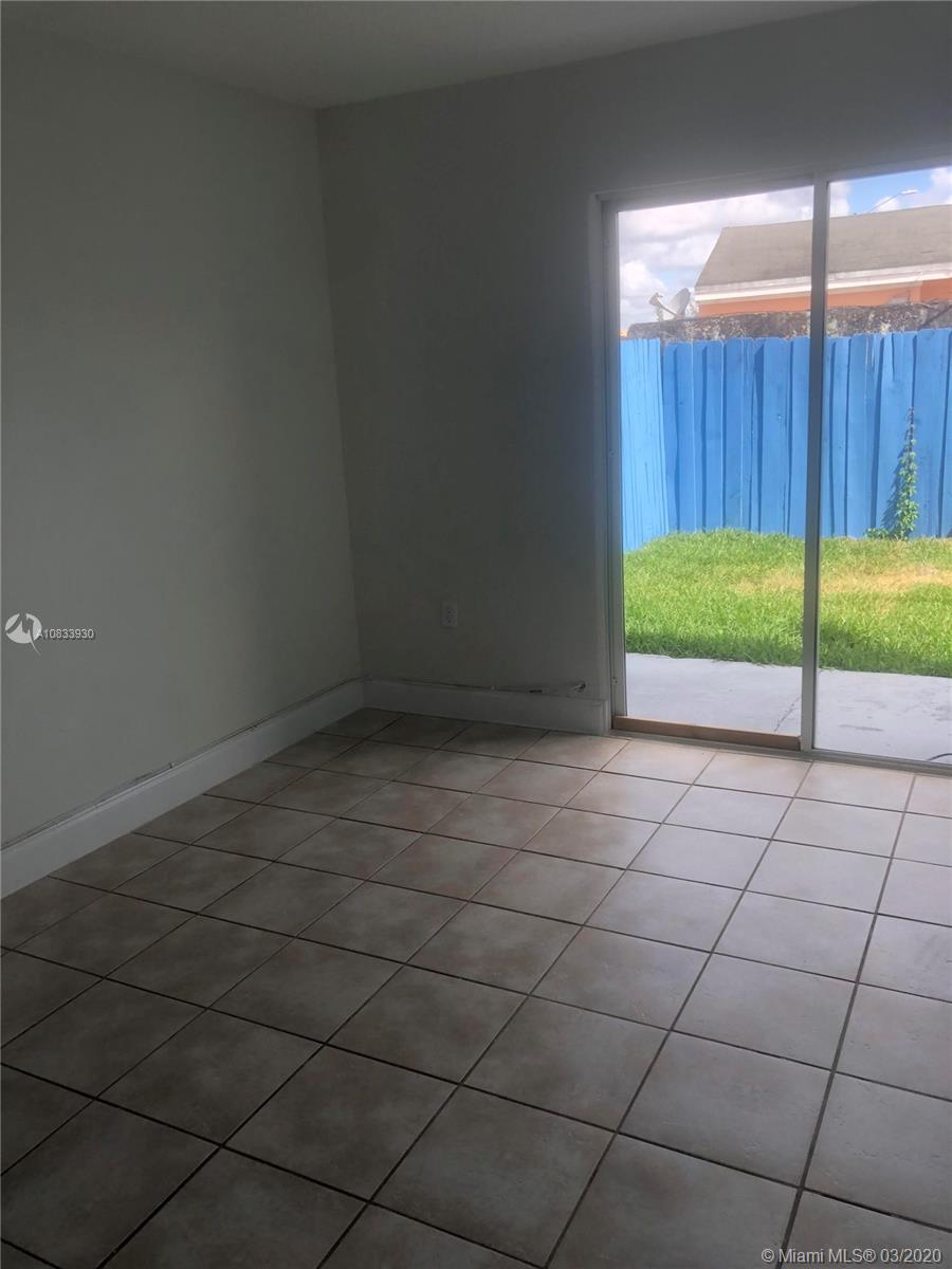 21390 NW 40th Cir Ct, Miami Gardens FL 33055 photo 4