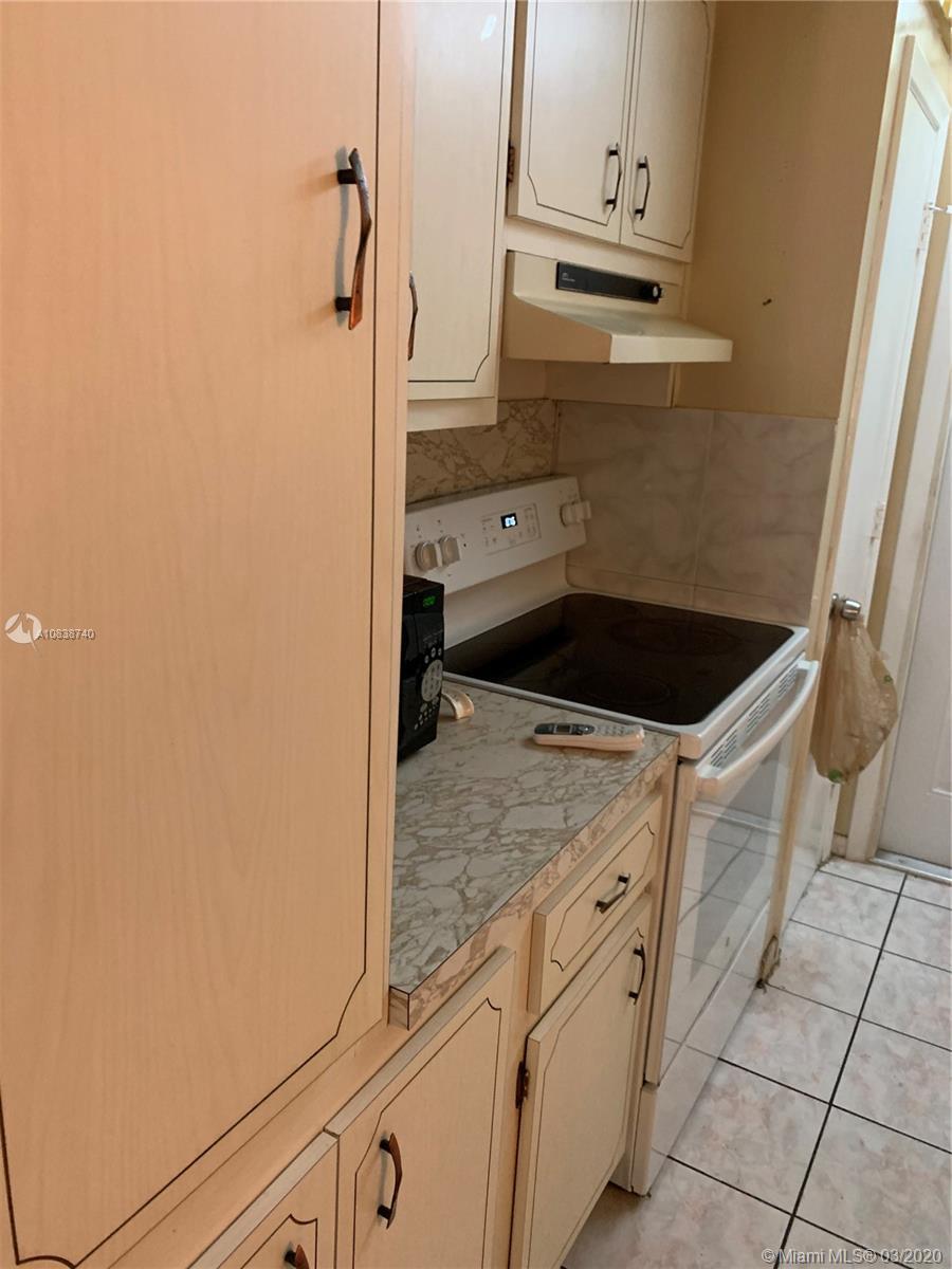 19001 NE 2nd Ave # 1418, Miami FL 33179 photo 5